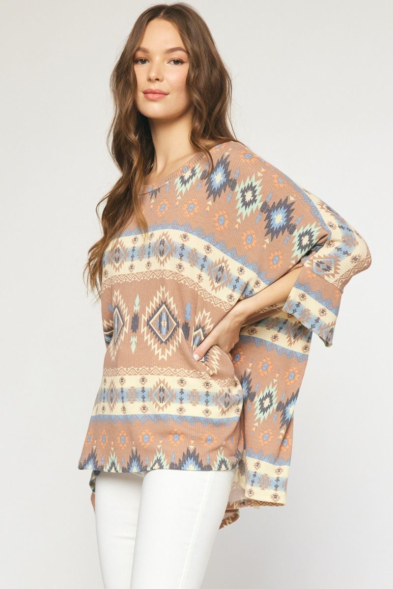Round neck printed top with 1/2 sleeves image 1