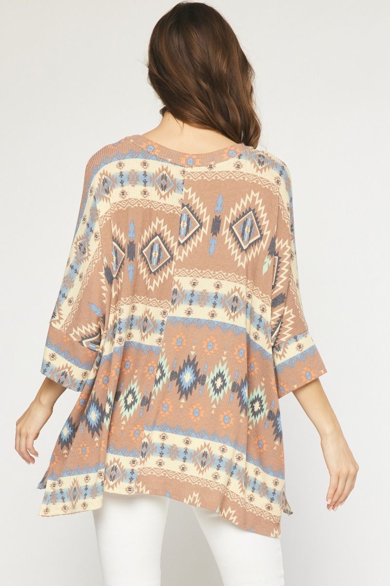 Round neck printed top with 1/2 sleeves image 3