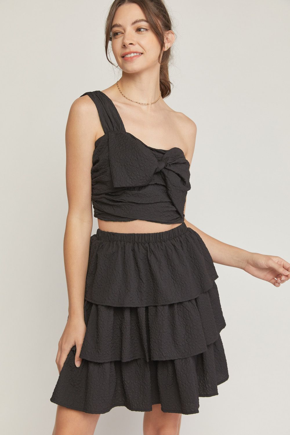 Black textured ruffle tiered mini skirt  image 5