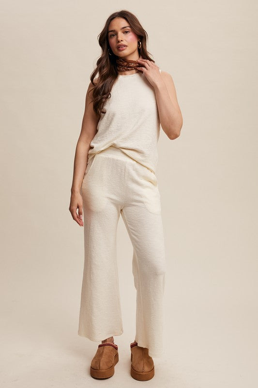 Cream colored textured lounge set image 4
