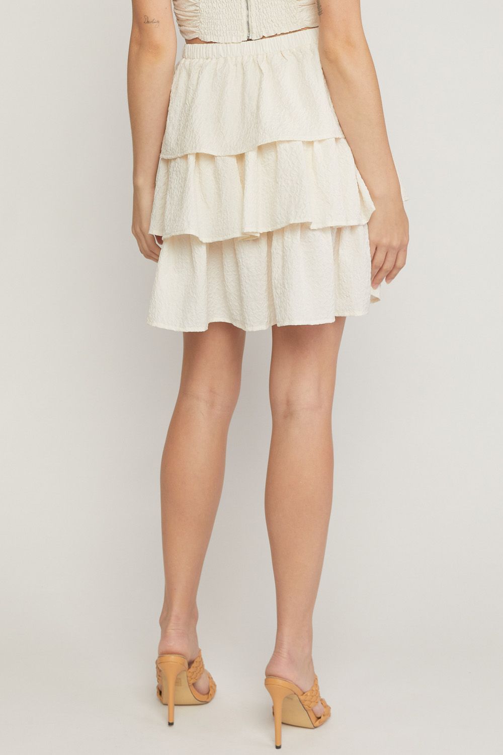 White textured ruffle tiered mini skirt image 3