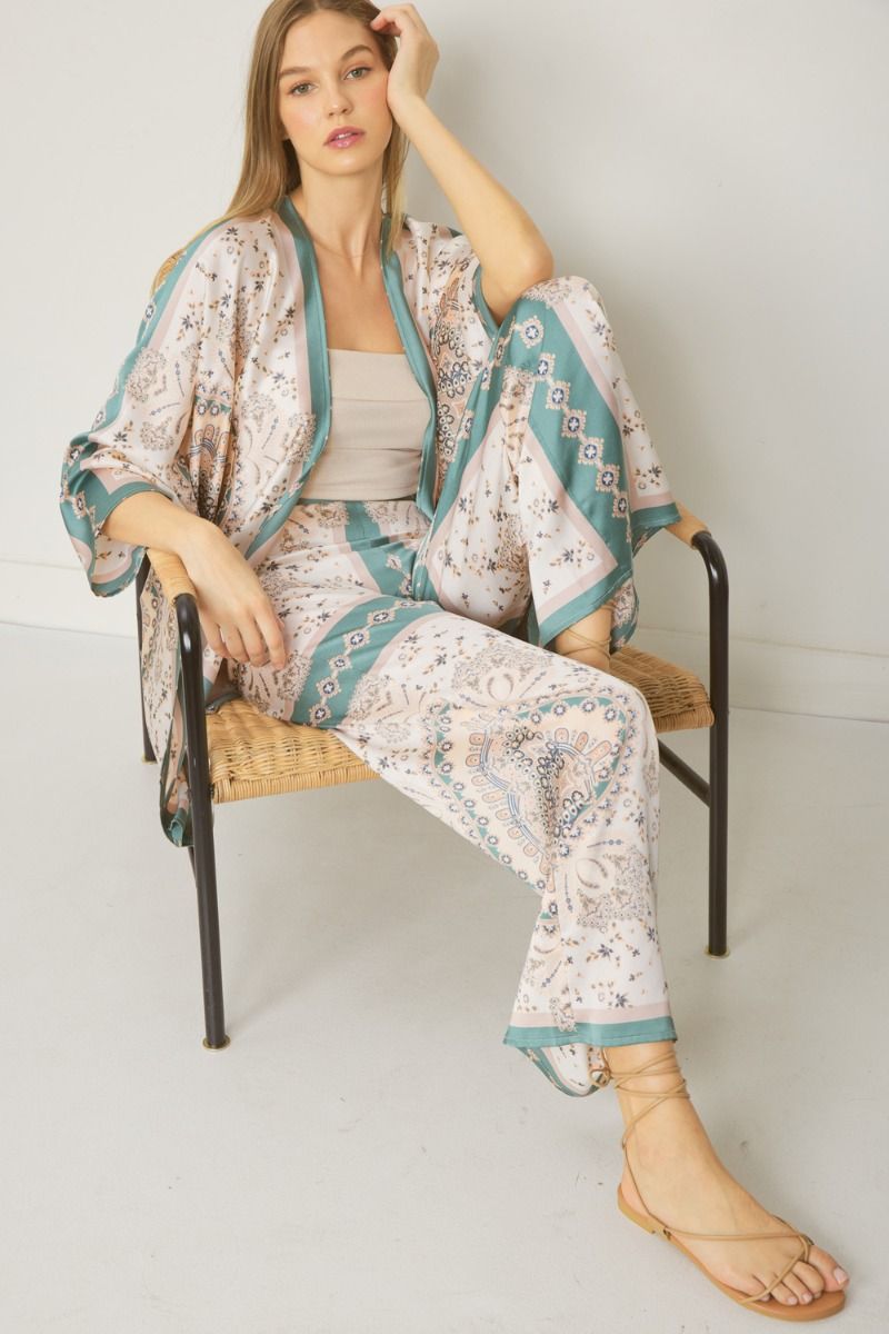 Satin print high waisted wife leg pants  image 4