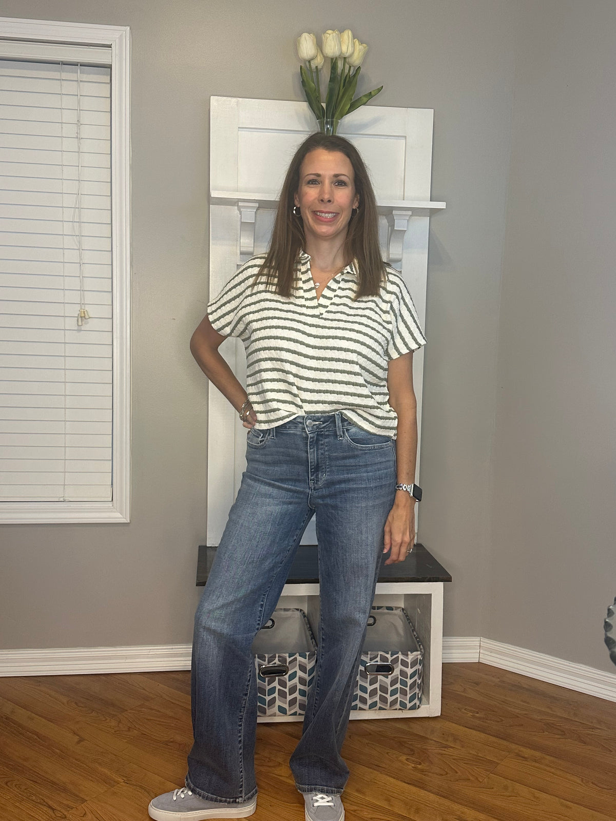 Judy Blue Mid Rise 90s Straight Jeans