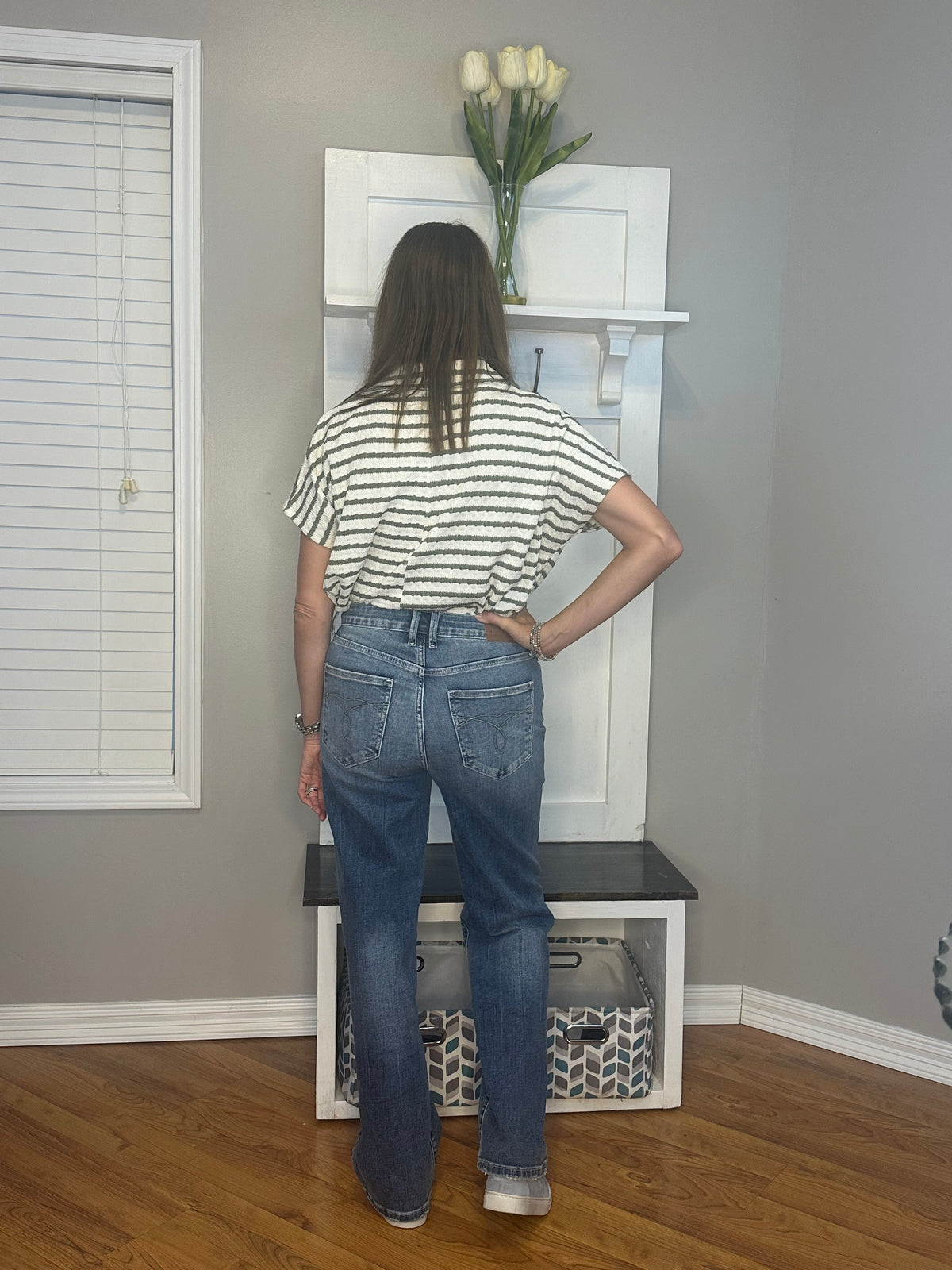 Judy Blue Mid Rise 90s Straight Jeans