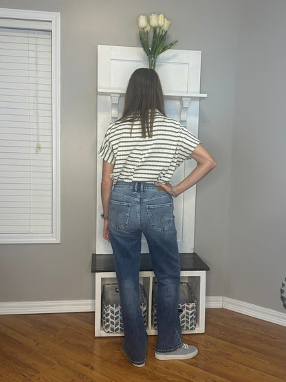 Judy Blue Mid Rise 90s Straight Jeans