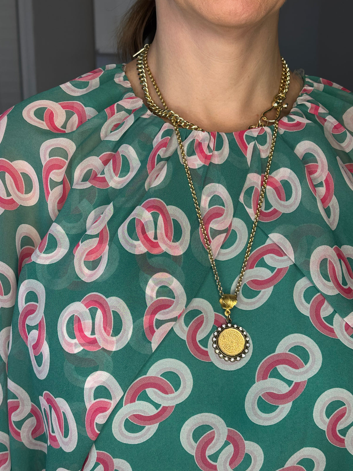 Print round neck long sleeve top