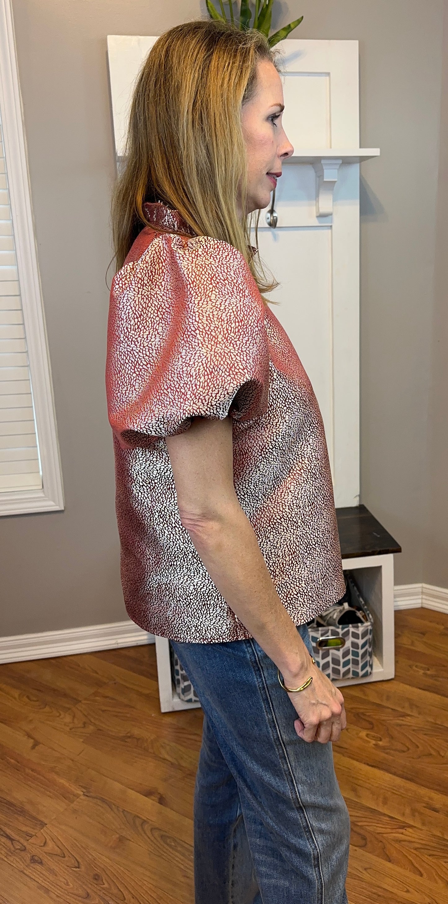 BiBi Jacquard Woven Short Balloon Sleeves V Neck Top