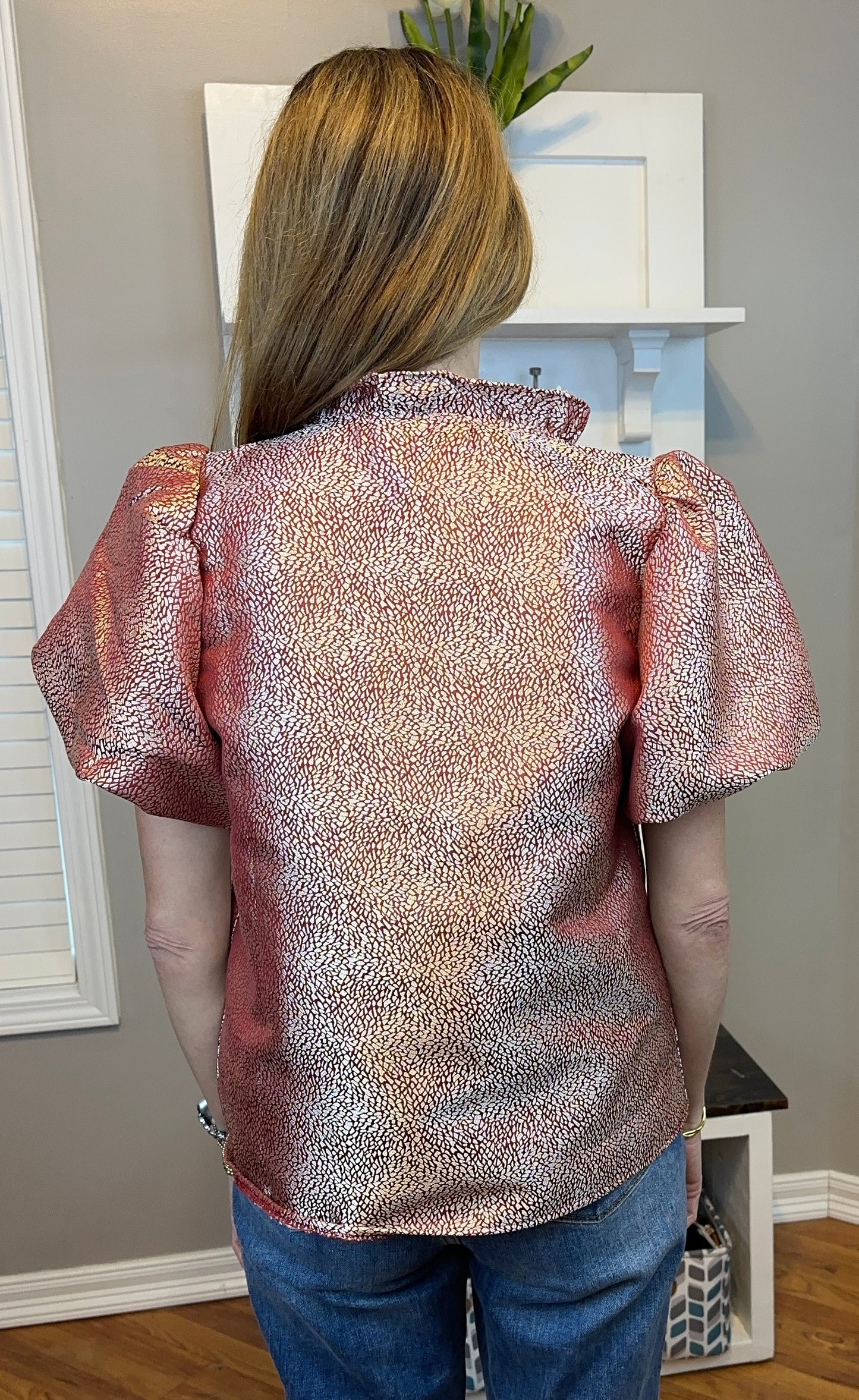 BiBi Jacquard Woven Short Balloon Sleeves V Neck Top