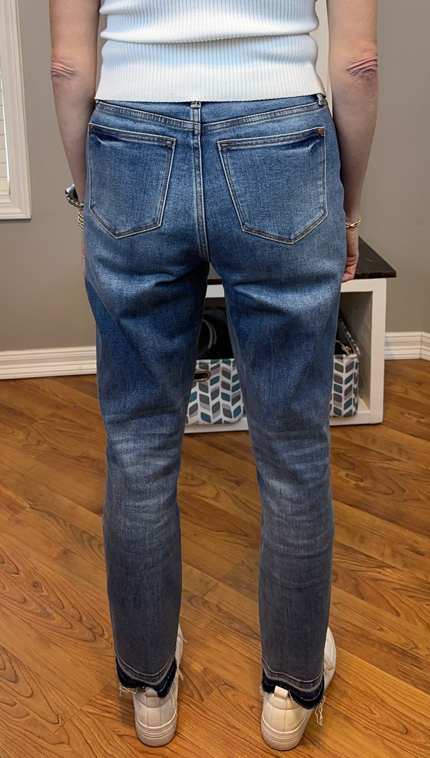 Judy Blue Full Size Mid Rise Rigid Magic Release Hem Jeans