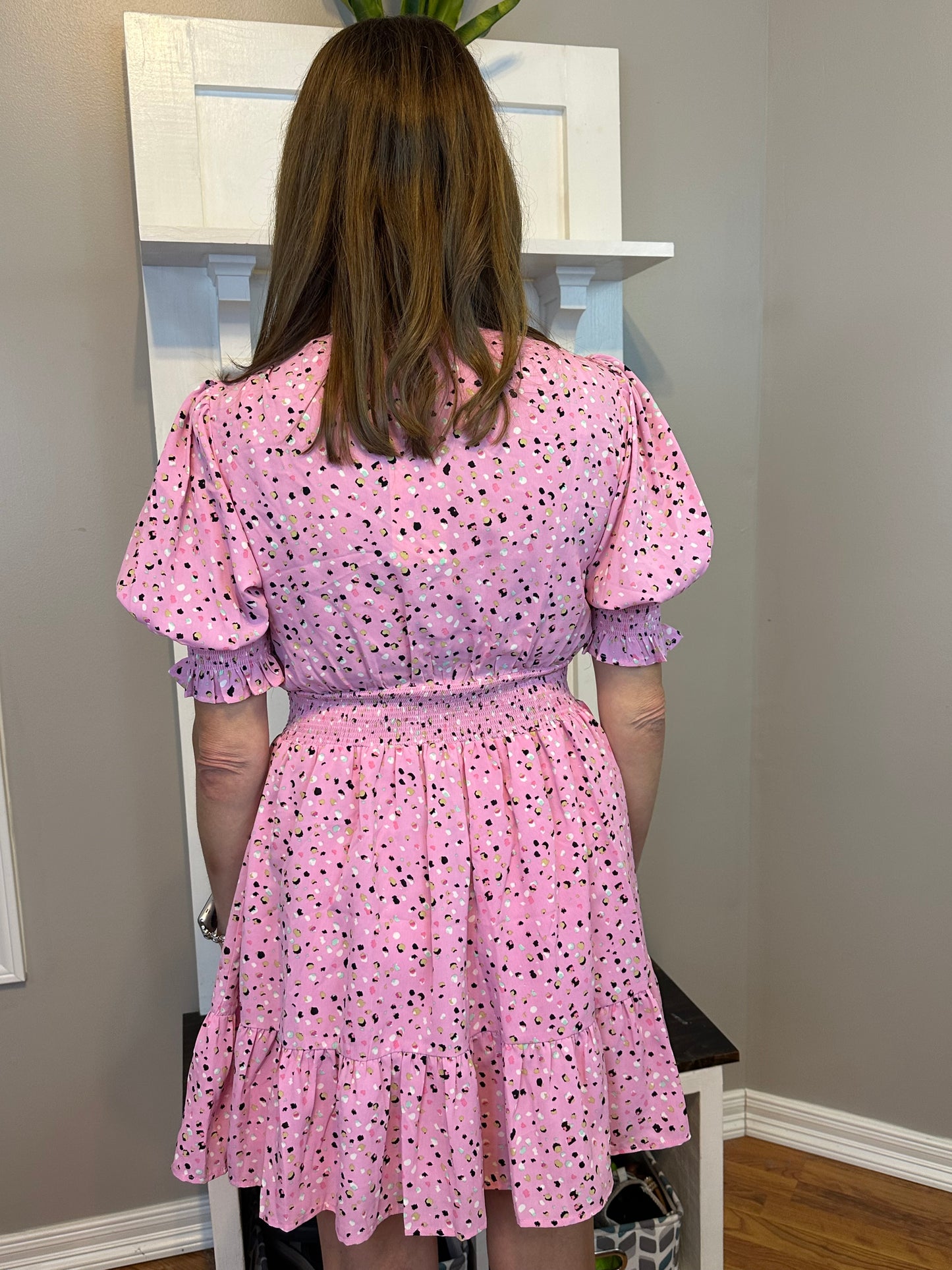 Dotted v-neck 1/2 sleeve mini dress