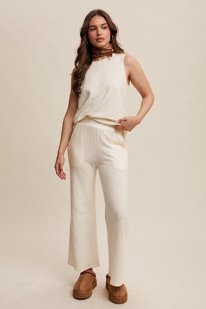 Cream colored textured lounge set image 2